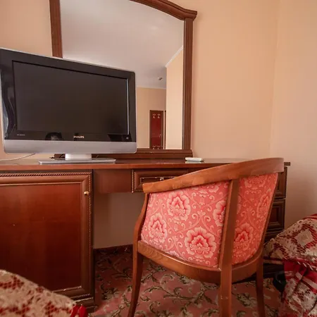 Royal Hotel And Spa Geneva-3
